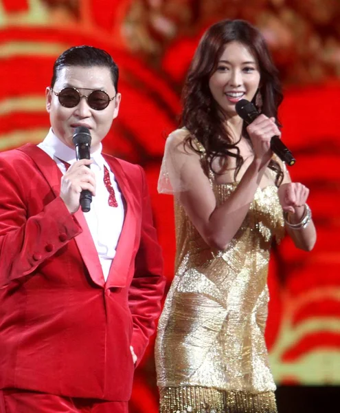 Supermodelo Actriz Taiwanesa Lin Chi Ling Derecha Cantante Surcoreano Park —  Fotos de Stock