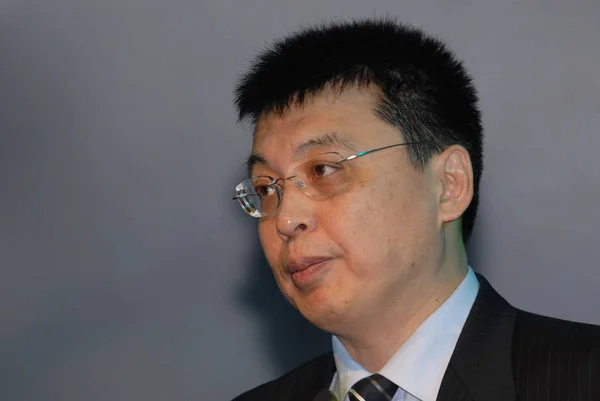 2006年12月6日 时任国家环保总局副局长的潘岳在北京经济论坛上讲话 — 图库照片