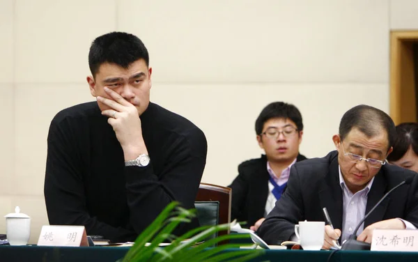 Yao Ming Superestrella Del Baloncesto Chino Retirado Participa Una Clase —  Fotos de Stock