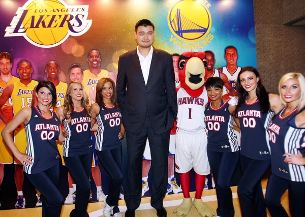 Pensionerad Kinesiska Basket Superstar Yao Ming Fjärde Vänster Poserar Med — Stockfoto