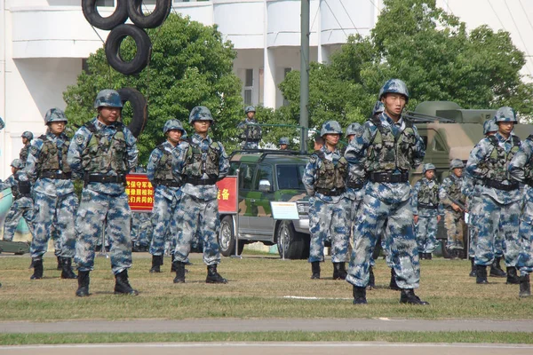 Çin Hava Kuvvetleri Askerleri Wuhan Kentinde Bir Eğitim Oturumuna Katılmak — Stok fotoğraf