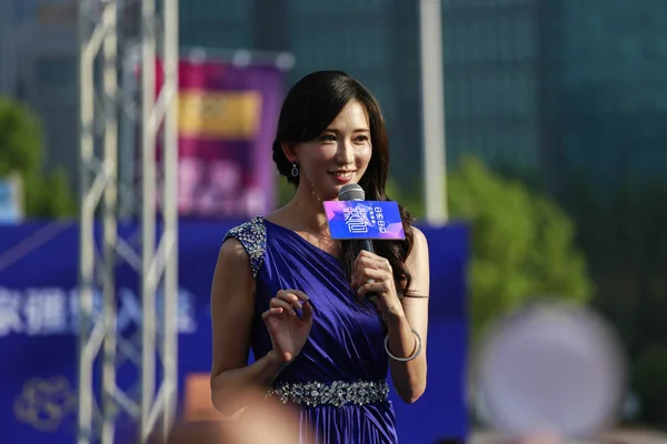 Tayvanlı Aktris Lin Chi Ling Gülümsüyor Hefei City Doğu Çin — Stok fotoğraf