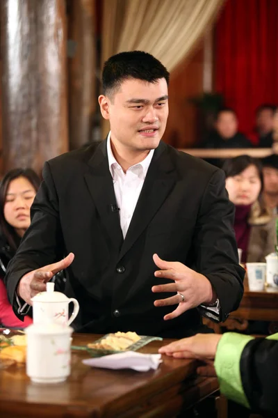Superestrella Baloncesto China Retirada Yao Ming Fotografiada Durante Programa Entrevistas —  Fotos de Stock