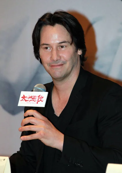 Kanadyjski Aktor Reżyser Keanu Reeves Uśmiecha Się Konferencji Prasowej Dla — Zdjęcie stockowe