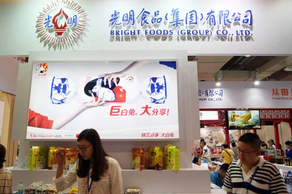 Çinli Çalışanlar Eylül 2014 Şangay Çin Düzenlenen Geleneksel Çin Marka — Stok fotoğraf