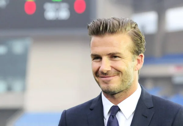 Superstar Sepak Bola Inggris David Beckham Tersenyum Saat Tiba Untuk — Stok Foto