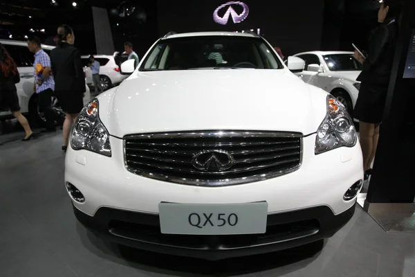 Модель Qx50 Компании Nissan Infiniti Будет Представлена Международной Автомобильной Выставке — стоковое фото