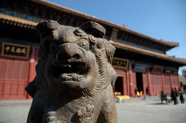 Vue Une Sculpture Devant Temple Zhongyue Des Monuments Historiques Dengfeng — Photo