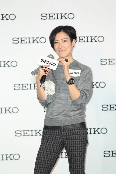 セイコーの時計 中国でのプロモーション イベントで香港の歌手および女優サミーチェン ポーズ 2014 — ストック写真