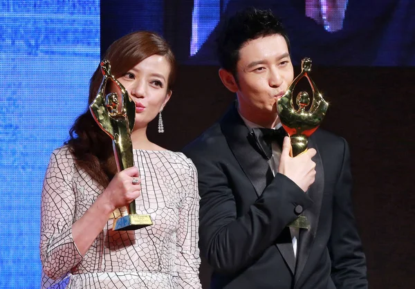 Kínai Rendező Színésznő Zhao Wei Balra Kínai Színész Huang Xiaoming — Stock Fotó