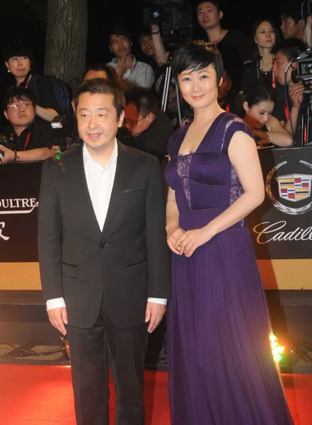 Director Chino Jia Zhangke Izquierda Esposa Actriz Zhao Tao Posan — Foto de Stock