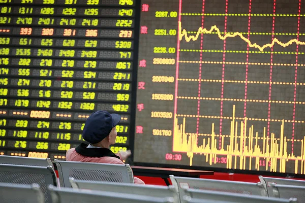 투자자는 하락에 상하이 가격을 안후이 2013 — 스톡 사진