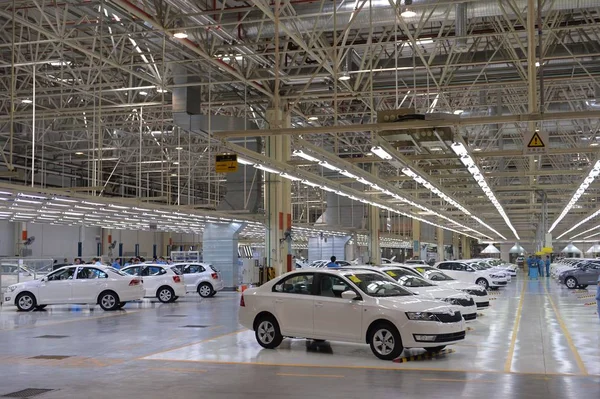 Автомобілів Skoda Шикуються Заводі Auto Shanghai Volkswagen Спільне Підприємство Між — стокове фото