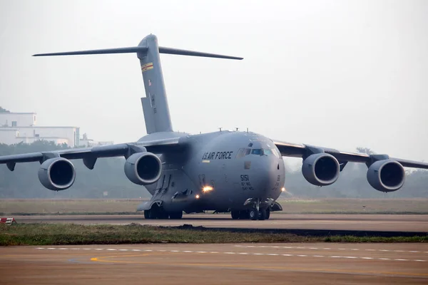 Boeing Globemaster Iii Large Military Transport Aircraft Air Force Arrives — 图库照片