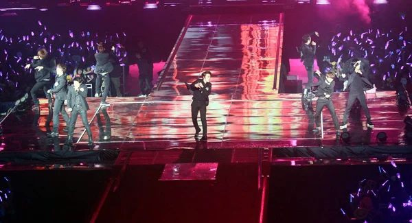 Miembros Banda Surcoreana Super Junior Presentan Durante Concierto Taipei Arena —  Fotos de Stock