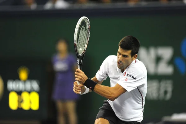 Novak Djokovic Sérvia Devolve Tiro Mikhail Kukushkin Cazaquistão Terceira Rodada — Fotografia de Stock