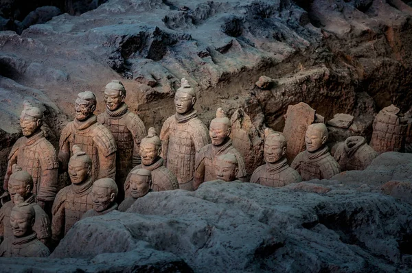 Des Guerriers Terre Cuite Sont Exposés Fosse Musée Des Guerriers — Photo