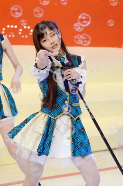 Juen Jingyi Kinesiska Idol Grupp Snh48 Utför Episod Hunan Mode — Stockfoto