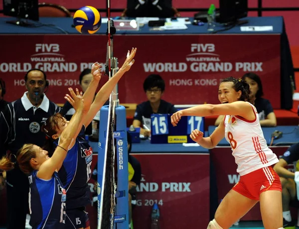 Zeng Chunlei Der Chinesischen Frauen Volleyballmannschaft Rechts Angriffe Während Des — Stockfoto