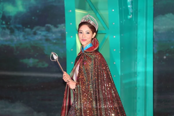 Grace Chan Year Old College Student Smiles She Crowned Miss — Stock Photo, Image