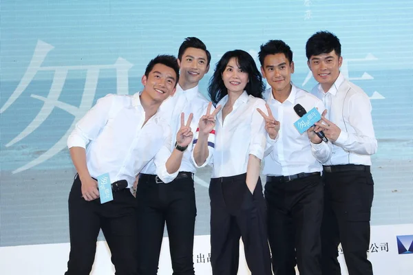 左から 中国の俳優 Zheng Kai Wei Chen 香港の歌手フェイ ウォン 台湾の俳優エディ 中国の俳優チェン — ストック写真