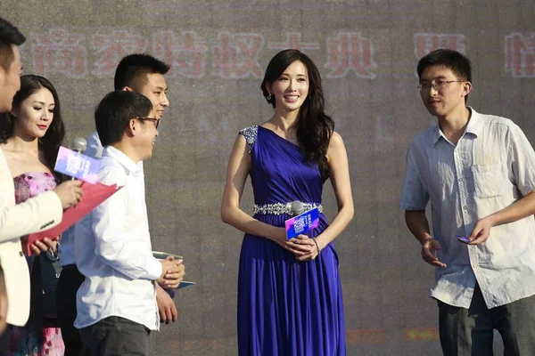 Taiwanees Actrice Lin Chi Ling Tweede Gelijk Poses Tijdens Een — Stockfoto
