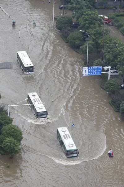 Wuhan City Merkez Chinas Hubei Eyaleti Temmuz 2013 Şiddetli Yağmur — Stok fotoğraf