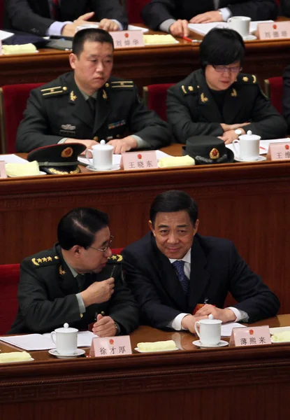 Caihou Frente Izquierda Vicepresidente Comisión Militar Central China Conversa Con —  Fotos de Stock