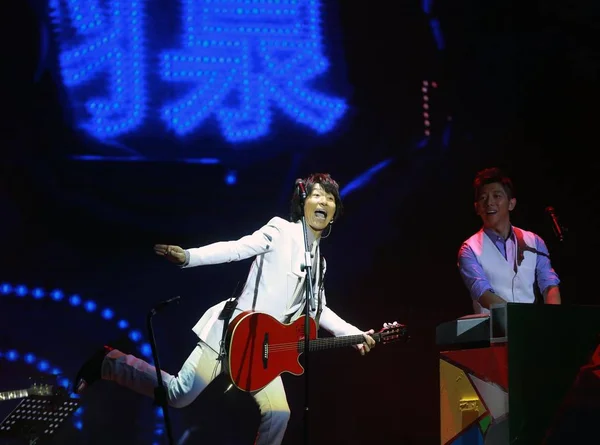 Chen Yufan Del Dúo Pop Chino Quan Actúa Concierto Homónimo — Foto de Stock
