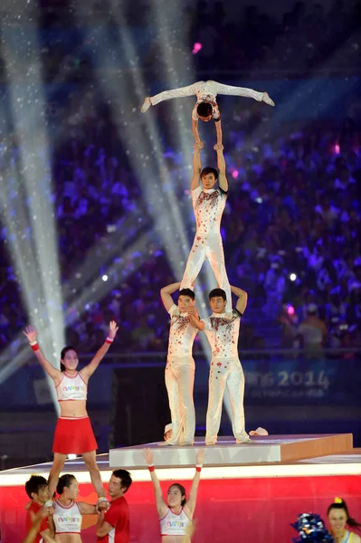 Des Artistes Chinois Produisent Lors Cérémonie Clôture Des Jeux Olympiques — Photo