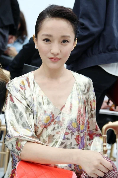 Actrice Chinoise Zhou Xun Assiste Défilé Chanel Automne Hiver 2014 — Photo