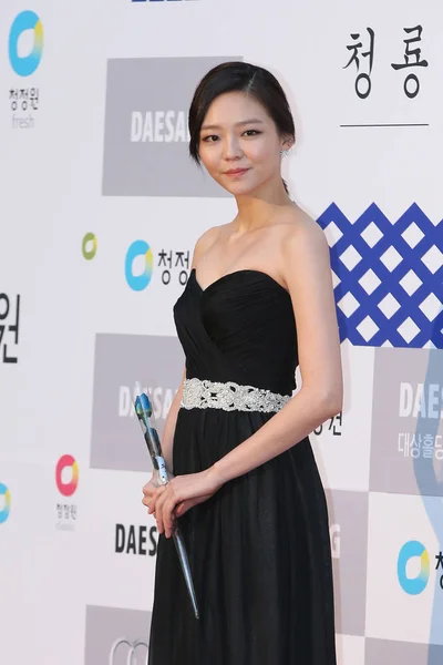 Zuid Koreaanse Actrice Lee Sum Vormt Rode Loper Als Voor — Stockfoto