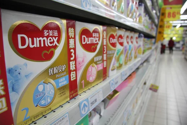 Коробки Детскими Смесями Dumex Danone Продаются Супермаркете Городе Наньтун Провинция — стоковое фото