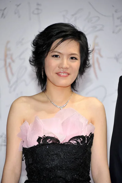 Chinese Chess Prodigy Hou Yifan Poses Red Carpet 2011 Cctv — Stock Photo, Image