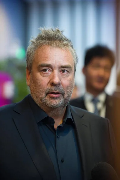 Director Francés Luc Besson Entrevistado Durante Estreno Beijing Película Lucy — Foto de Stock