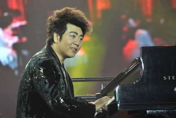 Китайський Піаніст Lang Lang Виконує Під Час Концерту Китаю Tour — стокове фото
