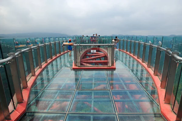 Туристи Переглянути Краєвид Huangshui Ліс Національний Парк Світів Найдовший Скла — стокове фото