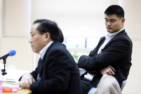 Pensionerad Kinesiska Basket Superstar Yao Ming Och Andra Delegater Närvara — Stockfoto