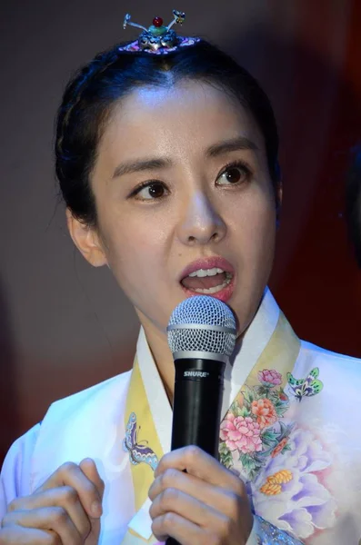 2014年10月30日 韩国女星朴恩熙在中国上海举行的韩国新韩国马格利米酒发布会上发表演讲 — 图库照片
