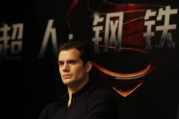 Britský Herec Henry Cavill Zúčastní Tiskové Konference Nového Filmu Muž — Stock fotografie