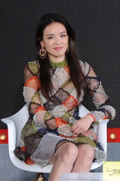 Tchajwanský Modelka Herečka Shu Usmívá Během Tiskové Konference Pro Svého — Stock fotografie