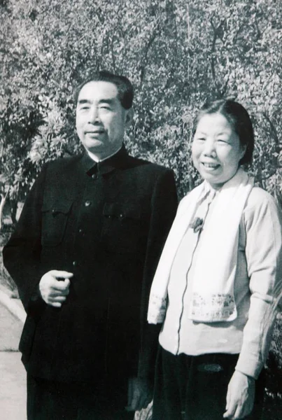Esta Foto Muestra Una Foto Zhou Enlai Izquierda Primer Premier —  Fotos de Stock