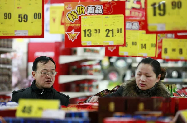 Kinesiske Kunder Handler Supermarked Huaibei East Chinas Anhui Provinsen Februar - Stock-foto