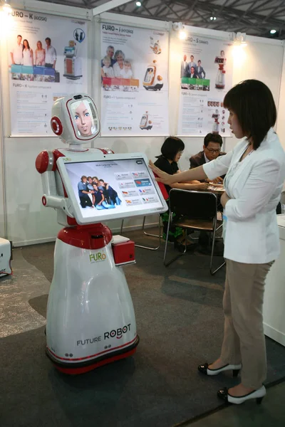 Egy Próbál Egy Robot Furo Jelenik Meg China International Robot — Stock Fotó