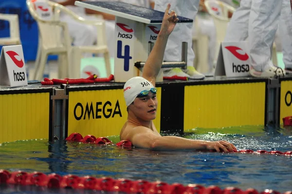 Sun Yang China Udgør Efter Have Vundet 1500M Freestyle Finalen - Stock-foto