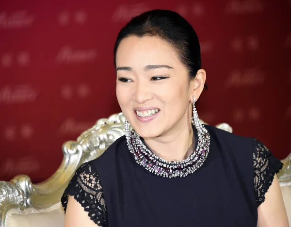 Aktris Tiongkok Gong Tertawa Sebelum Peragaan Busana Aimer Pada Pekan — Stok Foto
