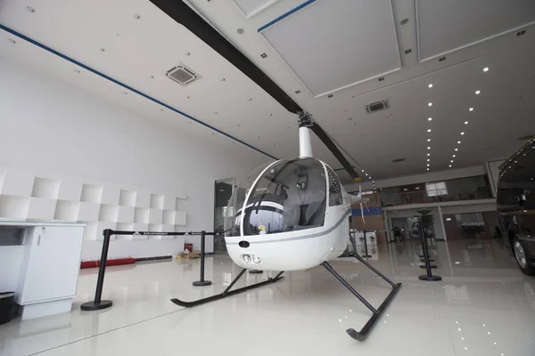 Ein R22 Beta Hubschrauber Von Robinson Helicopter — Stockfoto