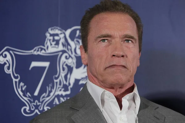 American Actor Arnold Schwarzenegger Poses Premiere His Movie Expendables Macau — Stock Photo, Image