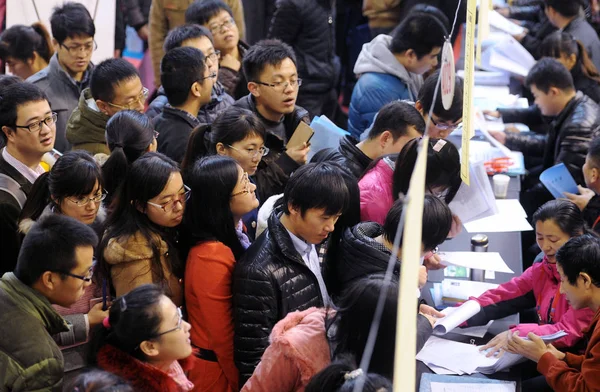 Kínai Diplomások Tömeg Standokon Egy Állásbörze Taiyuan Város Észak Chinas — Stock Fotó