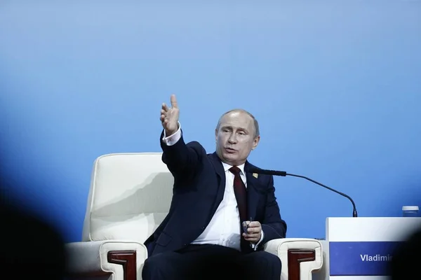 Der Russische Präsident Wladimir Putin Spricht Auf Dem Apec Gipfel — Stockfoto